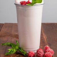 Чертовски хороший малиновый молочный коктейль за 5$ в Кофта