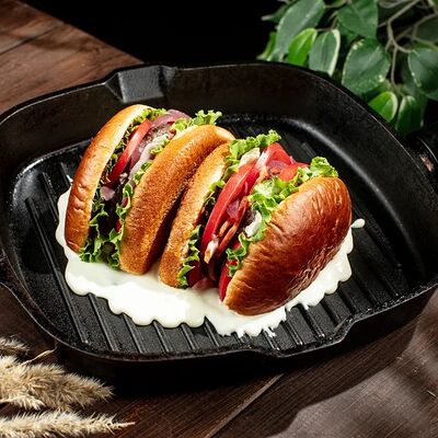 Бургер Фирменный Green в Грин по цене 680 ₽