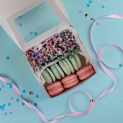 Макаронсы с гипсофилой набор в Пышно Расцвели по цене 2300 ₽