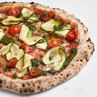 Пицца с цуккини, черри и песто 23 см в Mojo