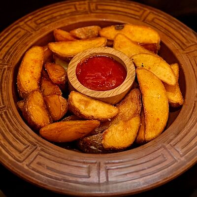 Картофель по-деревенскив Чердак по цене 300 ₽