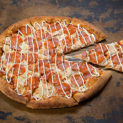 Пицца Мясная в YES PIZZA по цене 650 ₽