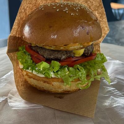 Песто бургер в Просто вкусно по цене 520 ₽