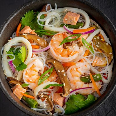 Wok с морепродуктами в устричном соусе в Тёрка по цене 840 ₽