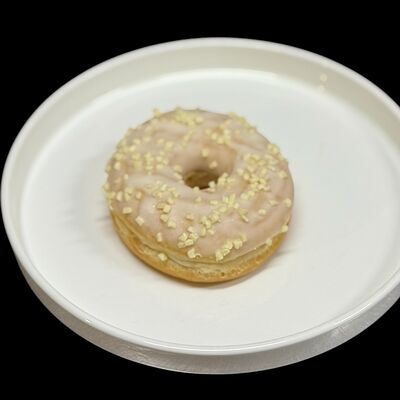 Пончик Donut в белом шоколадев Сувлаки на мжк по цене 248 ₽