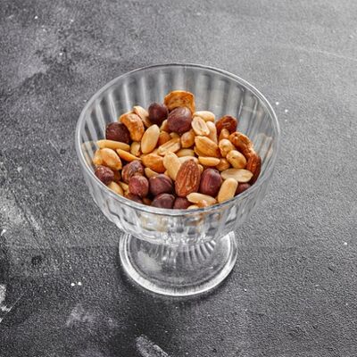 Орешки к пиву в Британника по цене 465 ₽