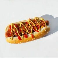 Хот-дог в Joe Pizza by Surf Coffee