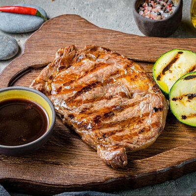 Стейк Нью-Йорк в Макадамия по цене 2650 ₽