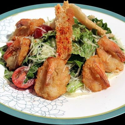 Салат Цезарь с креветками в Пусан по цене 800 ₽