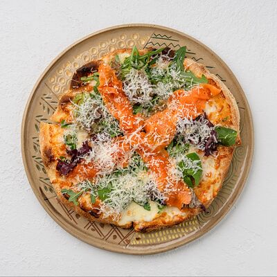 Пицца с лососем в Узоры по цене 1150 ₽