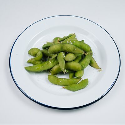 Эдамаме отварные с морской солью в Китайка по цене 320 ₽