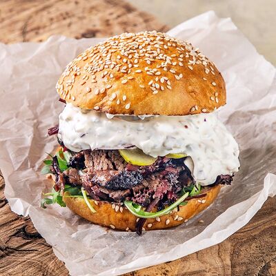 Бургер с брискетом в 7 небо по цене 590 ₽