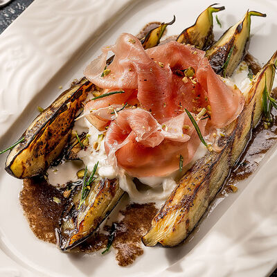 Запеченные баклажаны со страчателлой в Ваще Огонь по цене 740