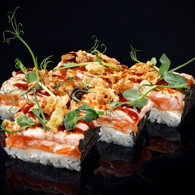Сёгун ролл в Space Sushi по цене 990 ₽
