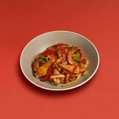 Острый Удон с курицей в SushiMe по цене 509 ₽