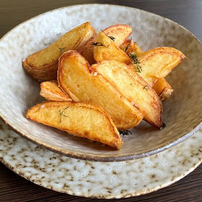 Картофель запеченный в ROZENSHTEYN loft cafe по цене 200 ₽