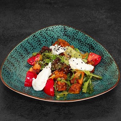 Хрустящий баклажан салат в Чайхана Восток № 1 по цене 640 ₽