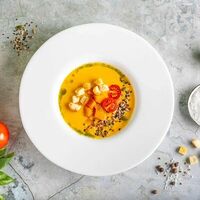 Крем-суп тыквенный с тигровыми креветками и сыром пармезан в Topfoodcafe