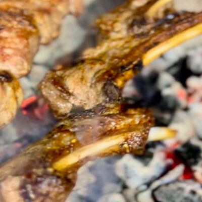 Каре ягнёнка в Дети Лейтенанта Шмидта по цене 1100 ₽