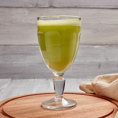 Свежевыжатый яблочный сок в Гриль house по цене 210 ₽