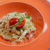 Паста с цыпленком, беконом и грибами в Vkus по цене 840