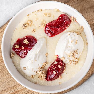 Манная каша с клюквенным мармеладомв New normal по цене 490 ₽