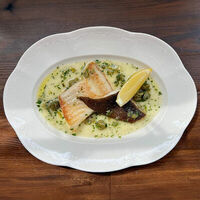 Филе камбалы под соусом пиката в Прошуттерия