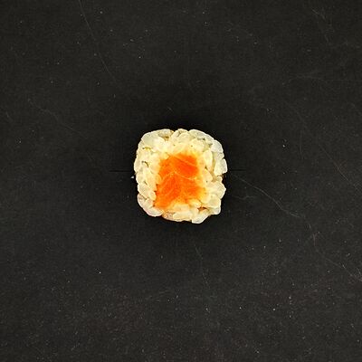 Ролл Лососьв Пицца Семейная точка по цене 220 ₽