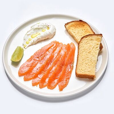 Форель с крем-чизом в Drunken duck pub по цене 1290 ₽