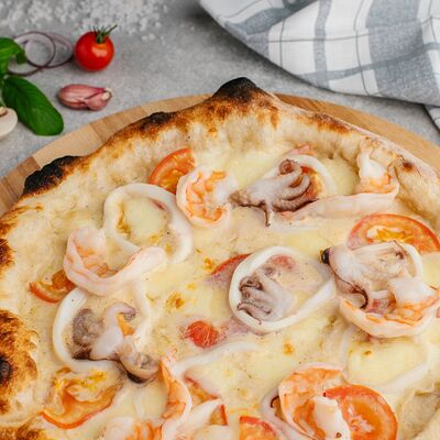 Пицца Дары моря в PIZZZA.72 по цене 869 ₽