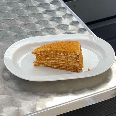 Медовик в Буффет по цене 8 р.