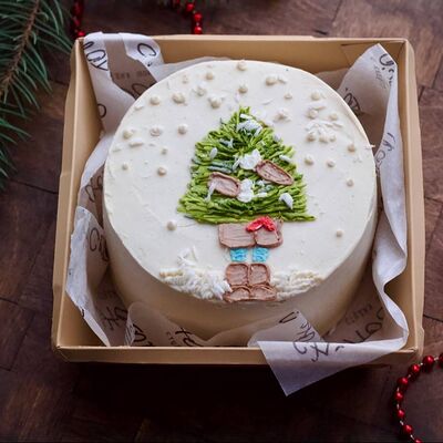 Бенто торт «Девочка с елкой» на Новый год в Chocoton по цене 2400 ₽