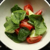 Свежий овощной салат в Vivezza