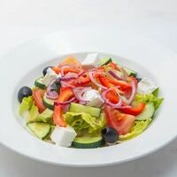 Салат Греческий в Kontrast Bijou