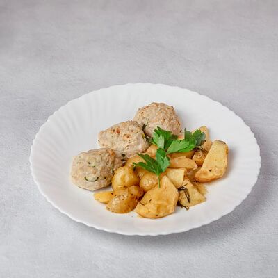 Биточки куриные с мини-картофелем в Круассан Дорэ по цене 515 ₽