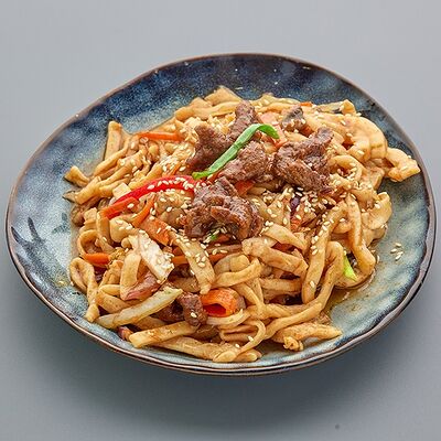 Удон Хойсин с говядинойв Kartel food по цене 589 ₽