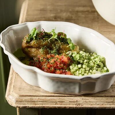 Печеный баклажан с овощами в сметанном соусе в Ribambelle по цене 820 ₽