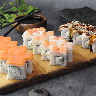Сет к белому вину в 7Sushi по цене 1619 ₽
