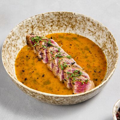 Татаки из тунца с соусом манго чили в Гастробар DOM по цене 520