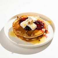 Панкейк с камамбером и джемом в Blinchik