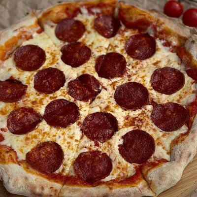 Пицца Пепперонив Искра по цене 950 ₽