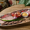 Тарелка мясных деликатесов в Нани по цене 1380