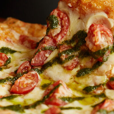 Пицца Римская Маргаритав Brodsky Сoffee по цене 449 ₽