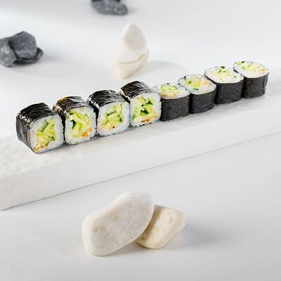 Клас. ролл с огурцом в Филадельфия по цене 351 ₽