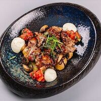 Телятина по-тайски в Crazy Brothers