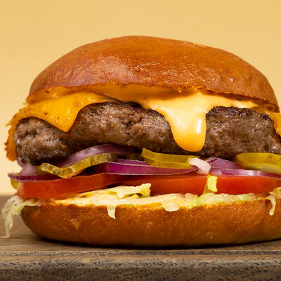 Бургер Классический в BB & Burgers по цене 610 ₽