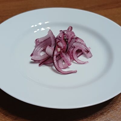 Лук маринованныйв Семейный очаг по цене 50 ₽