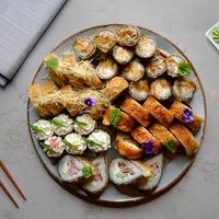 Логотип Нами