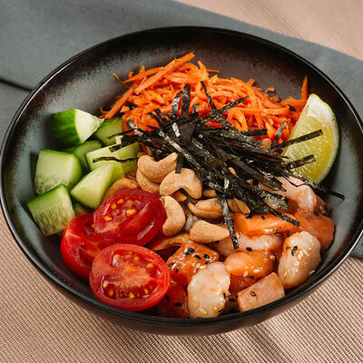 Поке Микс лосось-креветка в Spoke по цене 539 ₽