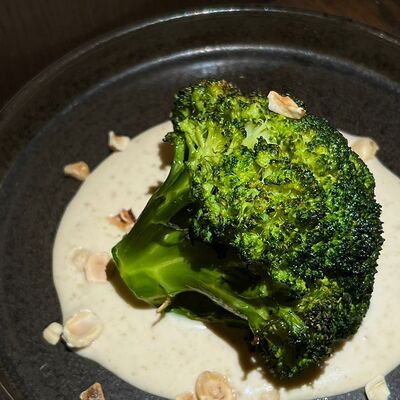 Стейк из брокколи в Угли по цене 490 ₽